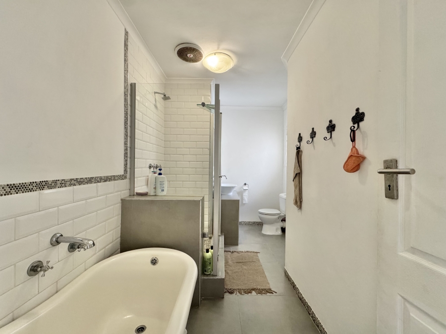 3 Bedroom Property for Sale in Kenilworth Western Cape